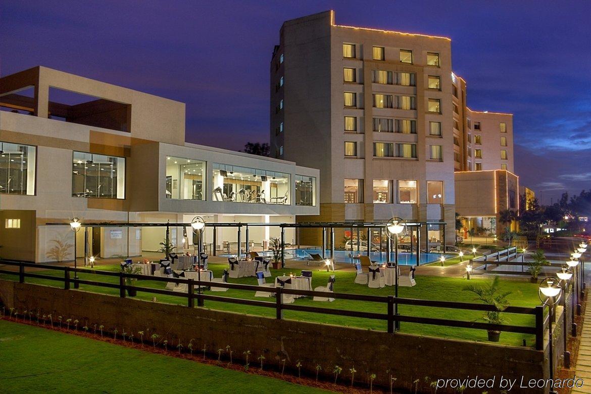 Trinity Hotel Bengaluru Экстерьер фото